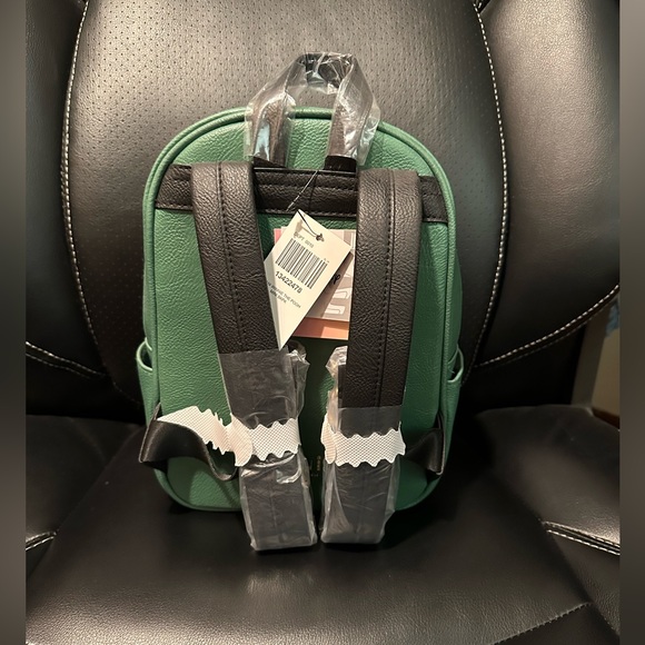 Dani by Danielle Nicole Pooh Backpack BNWT - Picture 2 of 2